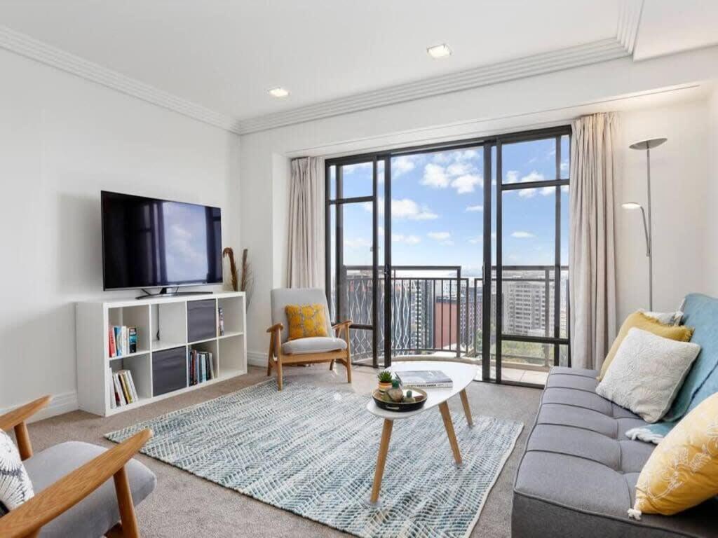 Bright One Bedroom Beauty With Balcony And Unbeatable Views Auckland Extérieur photo
