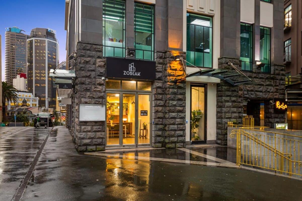 Bright One Bedroom Beauty With Balcony And Unbeatable Views Auckland Extérieur photo